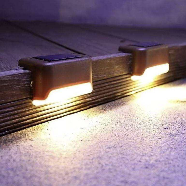 4/8/12Pcs Outdoor Solar LED Deck Fence Stair Lights Deck Pathway Lights