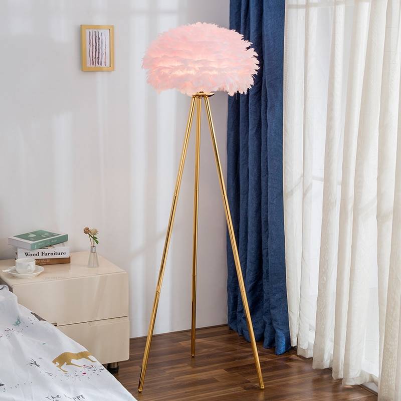 Feather Floor Lamp Living Room Sofa Simple Light Luxury Lamp Nordic Creative Ins Girl Net Red Warm Romantic Bedroom Lamp Floor Lamps