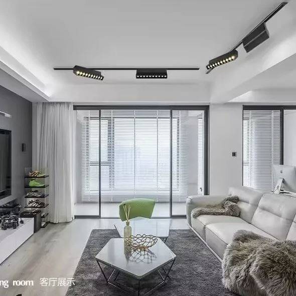 Foldable Linear Multi LED Rail Track Lights LED Ceiling Downlights Foldable Linear Multi LED Rail Track Lights LED Ceiling Downlights